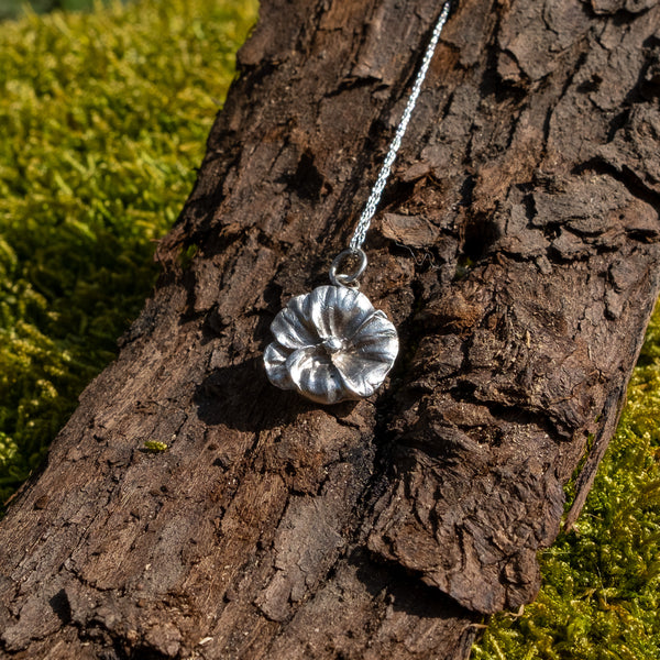 Flower pendant