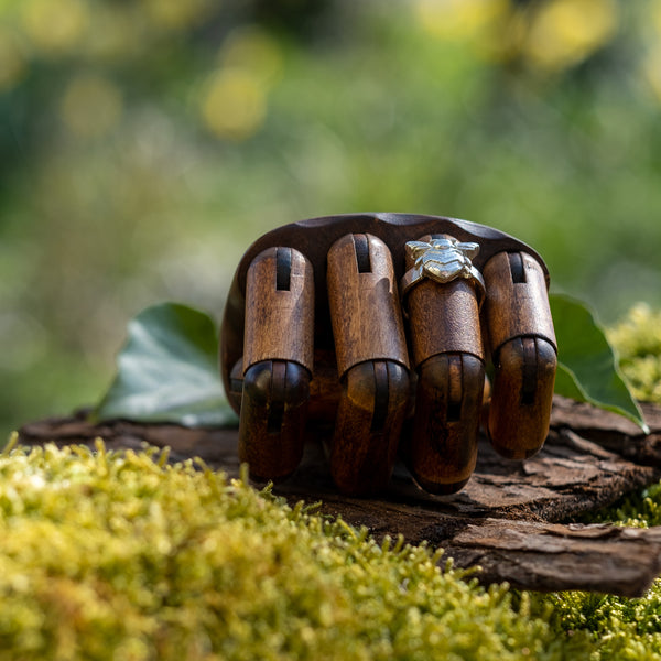 Large Bumble Bee Ring