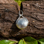 Swirl bead