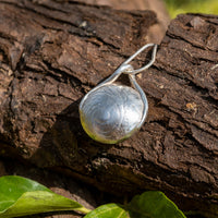 Swirl bead